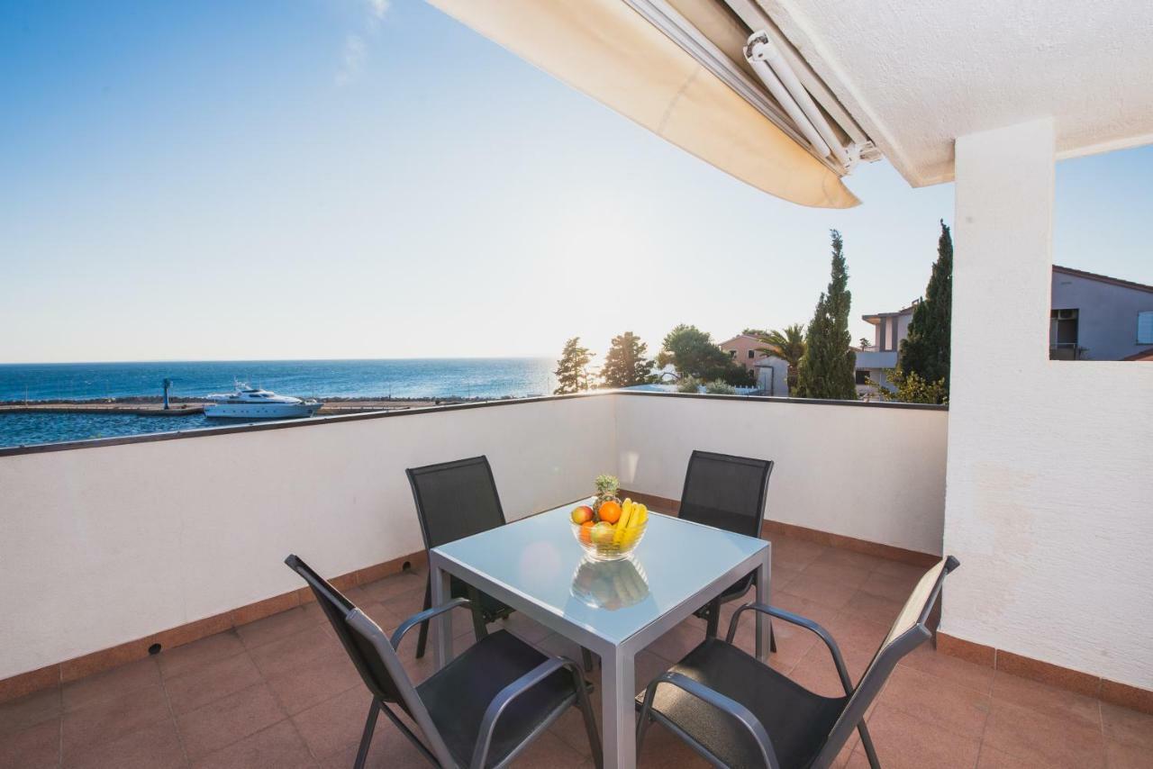 Apartments By The Sea Semy Novalja Ngoại thất bức ảnh
