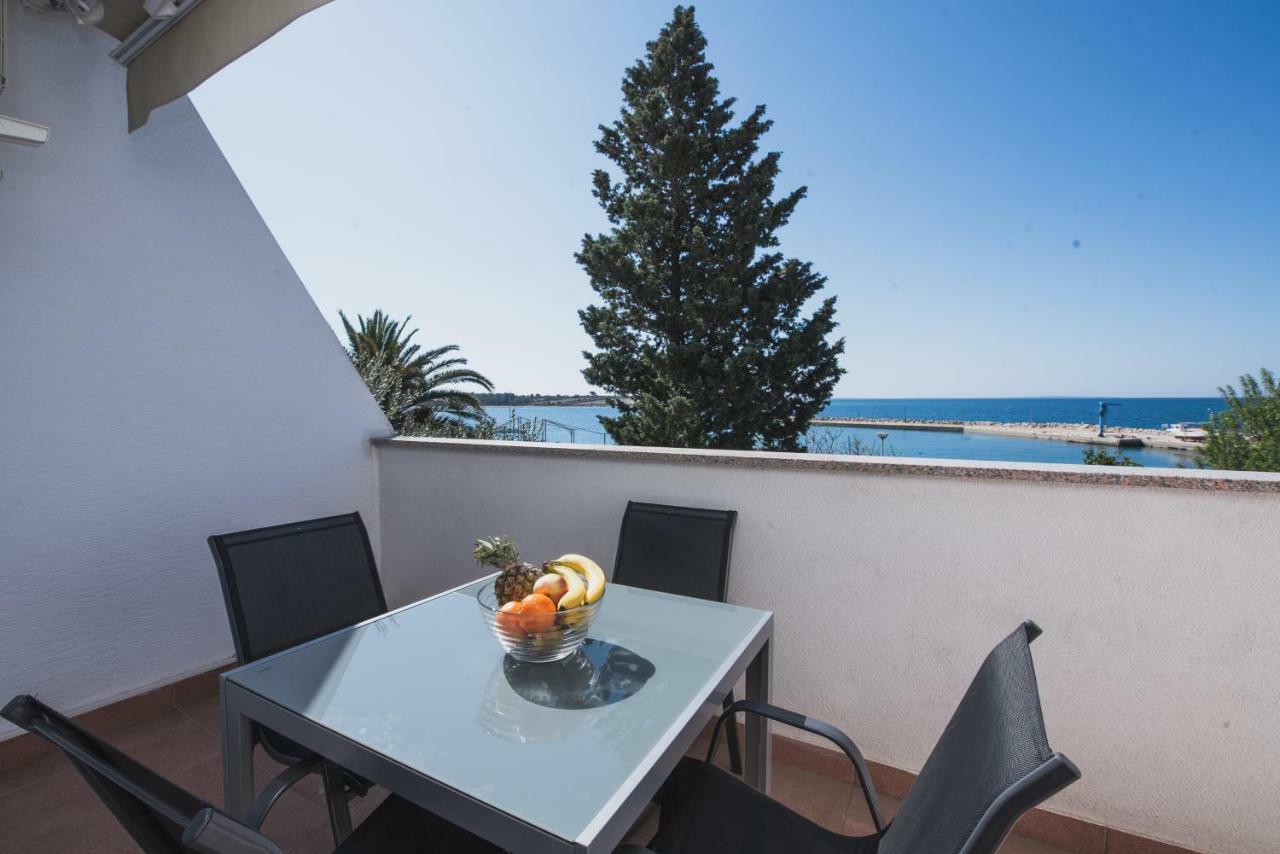 Apartments By The Sea Semy Novalja Ngoại thất bức ảnh