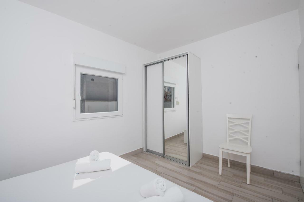 Apartments By The Sea Semy Novalja Phòng bức ảnh