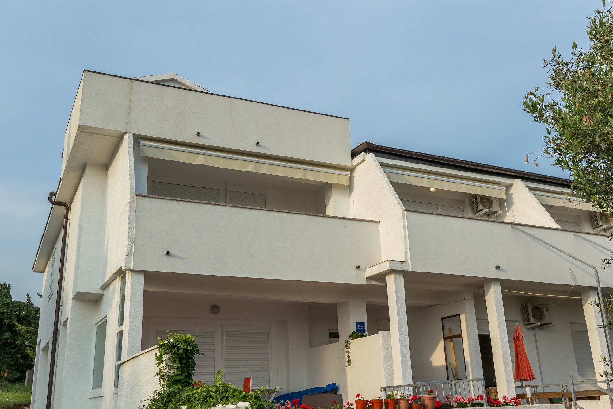 Apartments By The Sea Semy Novalja Ngoại thất bức ảnh