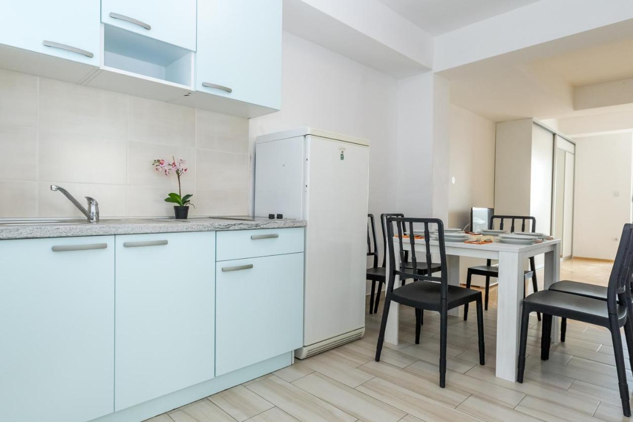 Apartments By The Sea Semy Novalja Ngoại thất bức ảnh
